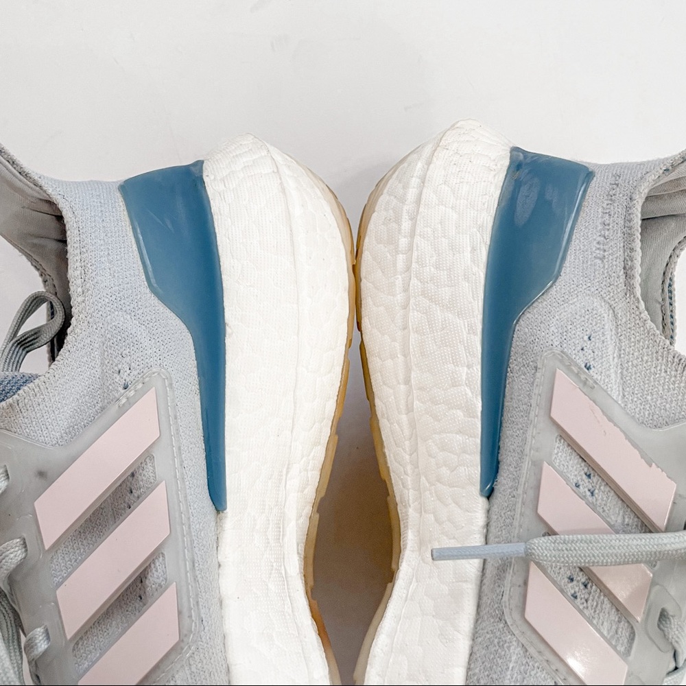 Adidas Ultraboost 21 Women's Training Shoes in Blue and Pink | 8.5 - Picture 8 of 13